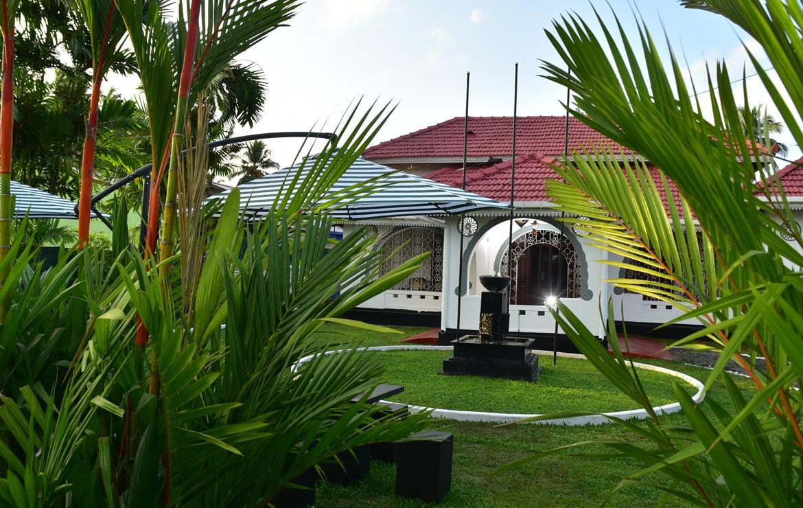 Walawwa Dutch House Hotel จา-เอลา ภายนอก รูปภาพ