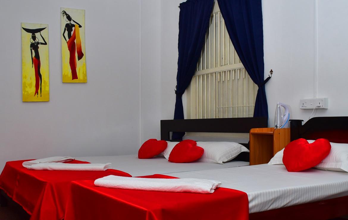 Walawwa Dutch House Hotel จา-เอลา ภายนอก รูปภาพ